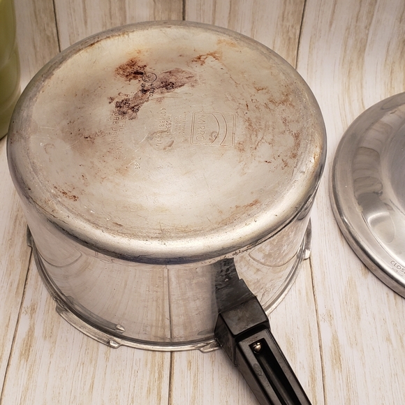 Mirro Kitchen Vintage Mirro Pressure Cooker Aluminum 4 Quart Pot